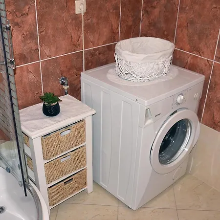 White House Apartment *