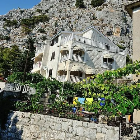 Apartment White House Omis