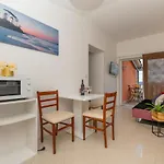 White House Omiš